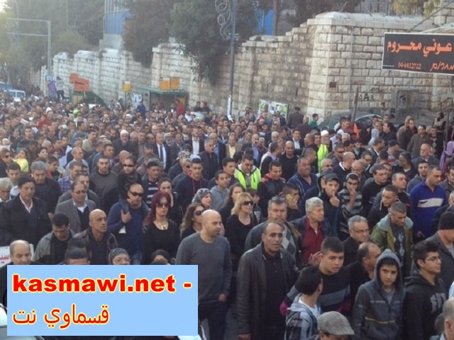 المتظاهرون هتفوا: بالروح بالدم نفديك يا سلام روّح رامز روّح شعب قرر واختار سلام هو المختار